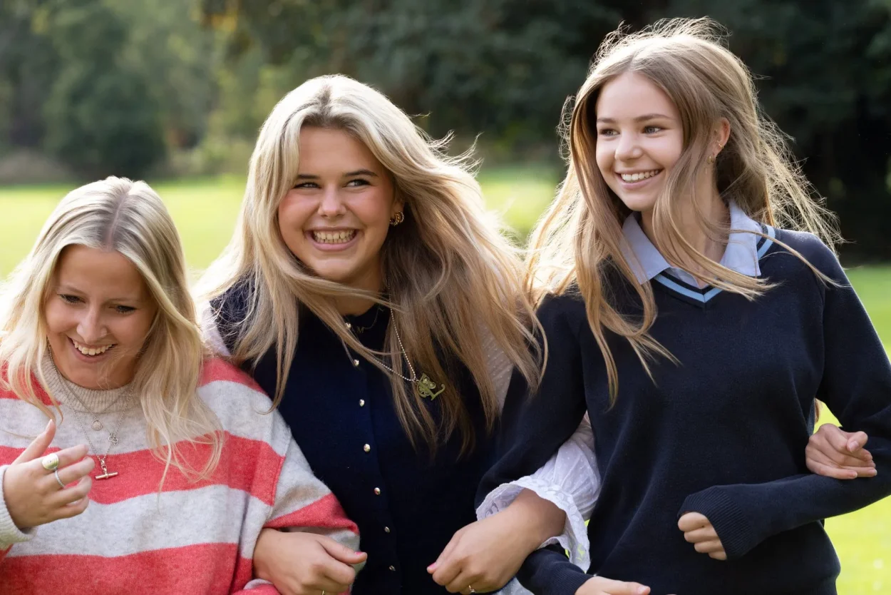 King's boarders on the lawn